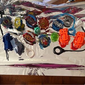 Lot of 18 Beyblade Metal & Plastic Assorted Parts Spinners Launchers